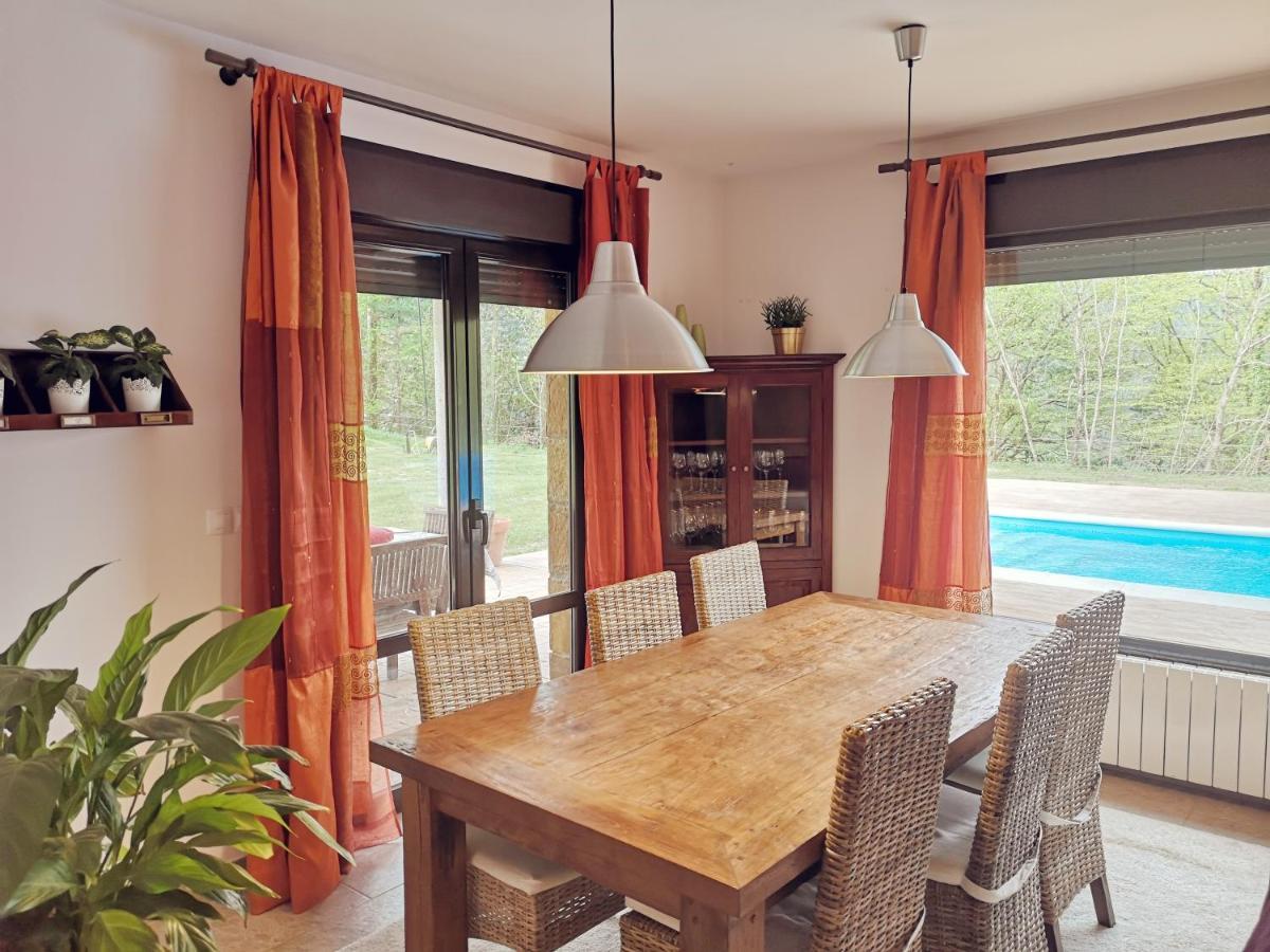 Chalet Con Piscina Climatizada En La Naturaleza Areatza Kültér fotó